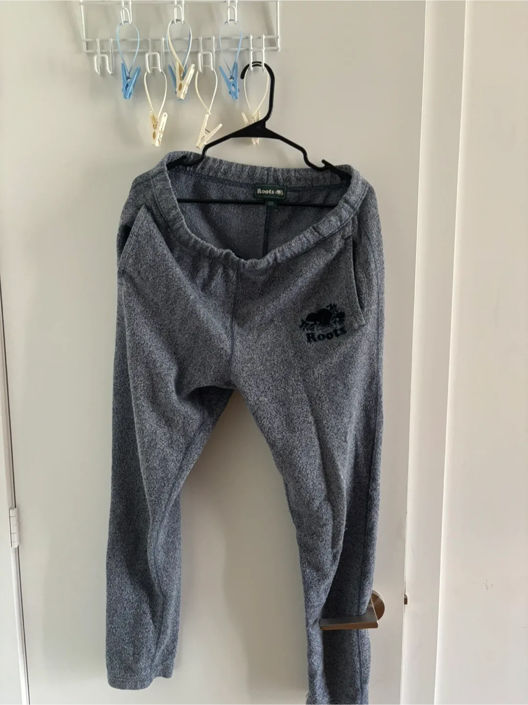 Roots Sweatpants Size M thumbnail