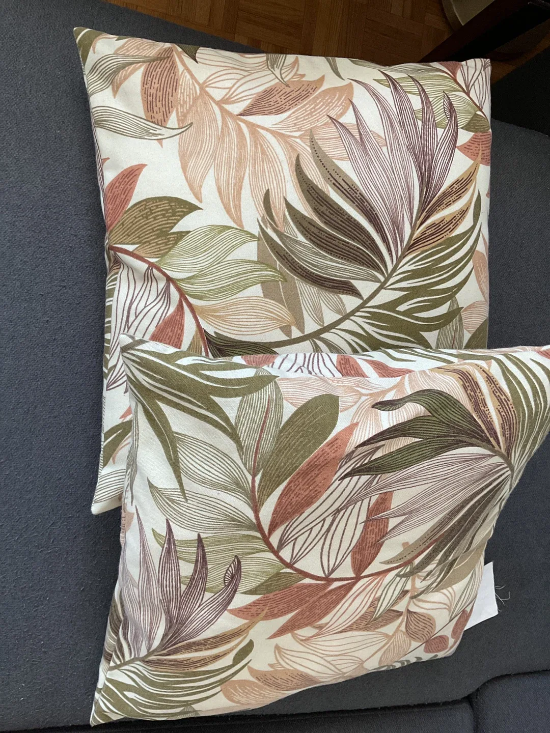 Leaf Pattern Throw Pillows thumbnail
