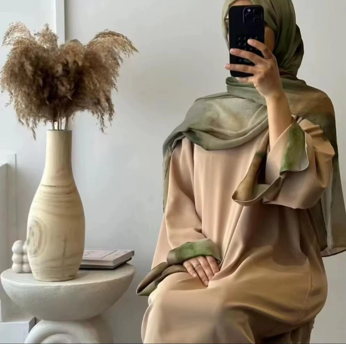 Printed abaya with matching modal hijab - photo 2