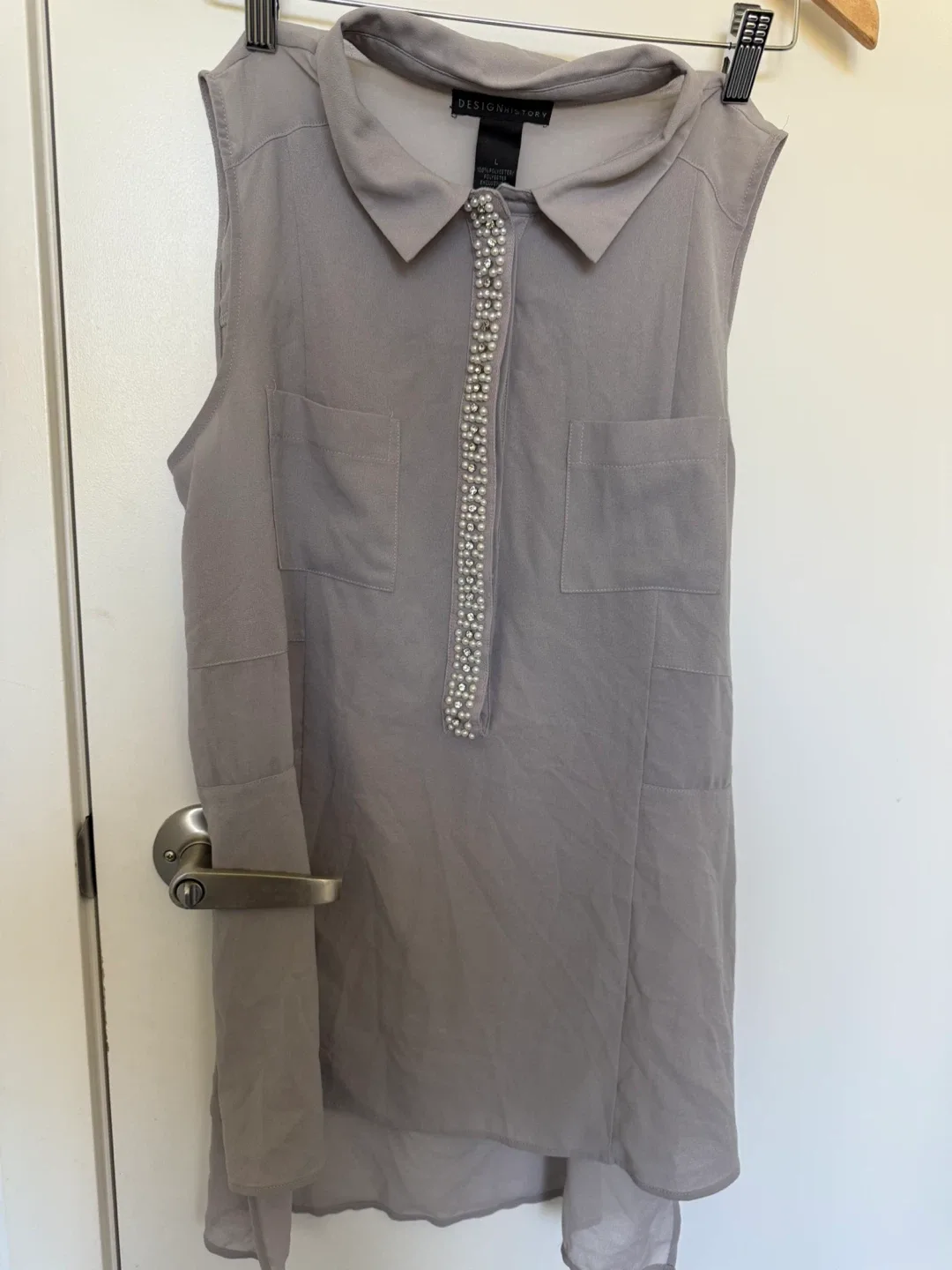 Design History Grey Sleeveless Blouse - Size L thumbnail