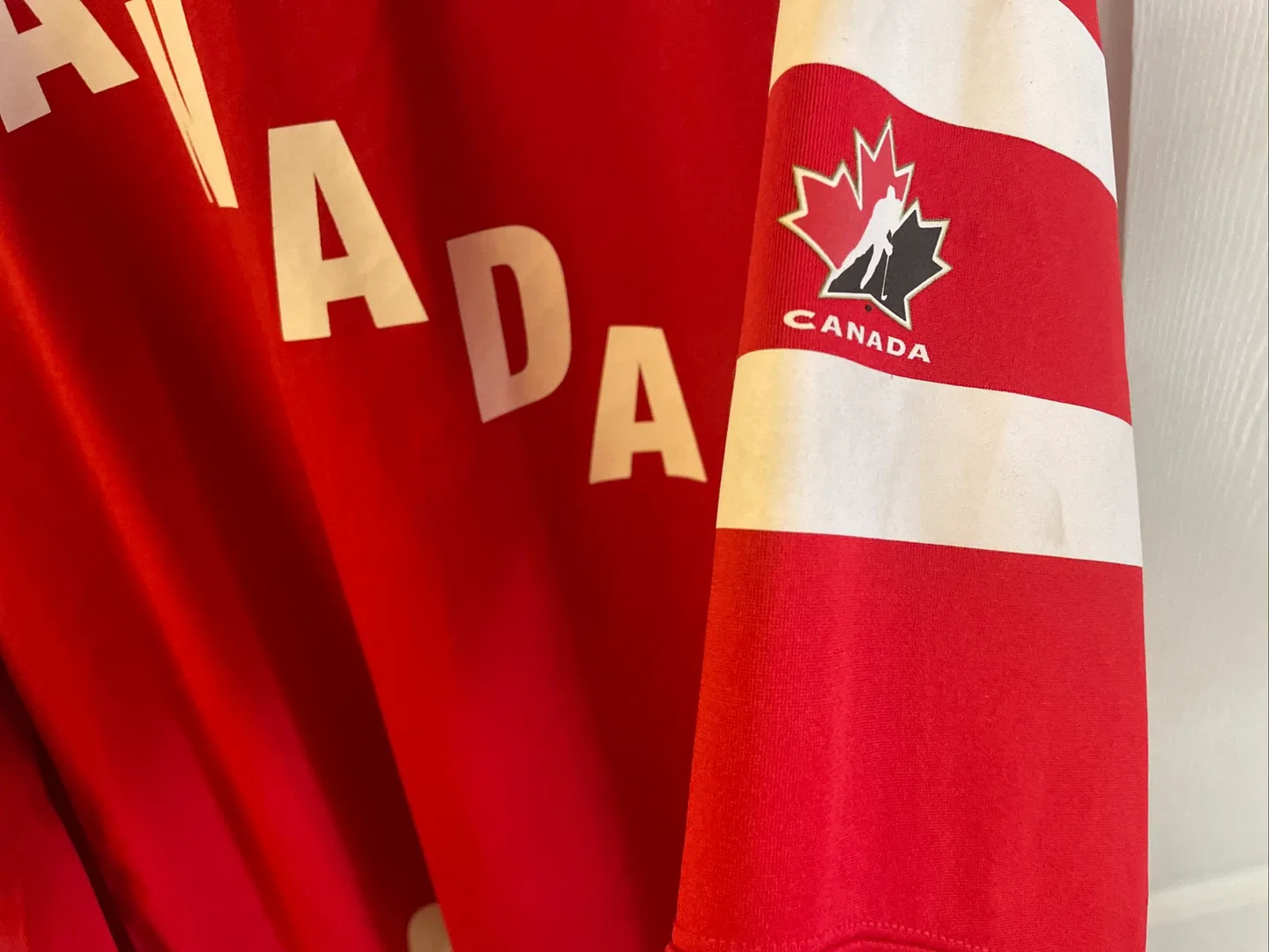 Nike Team Canada Hockey Jersey - Size XL image indicator(3)