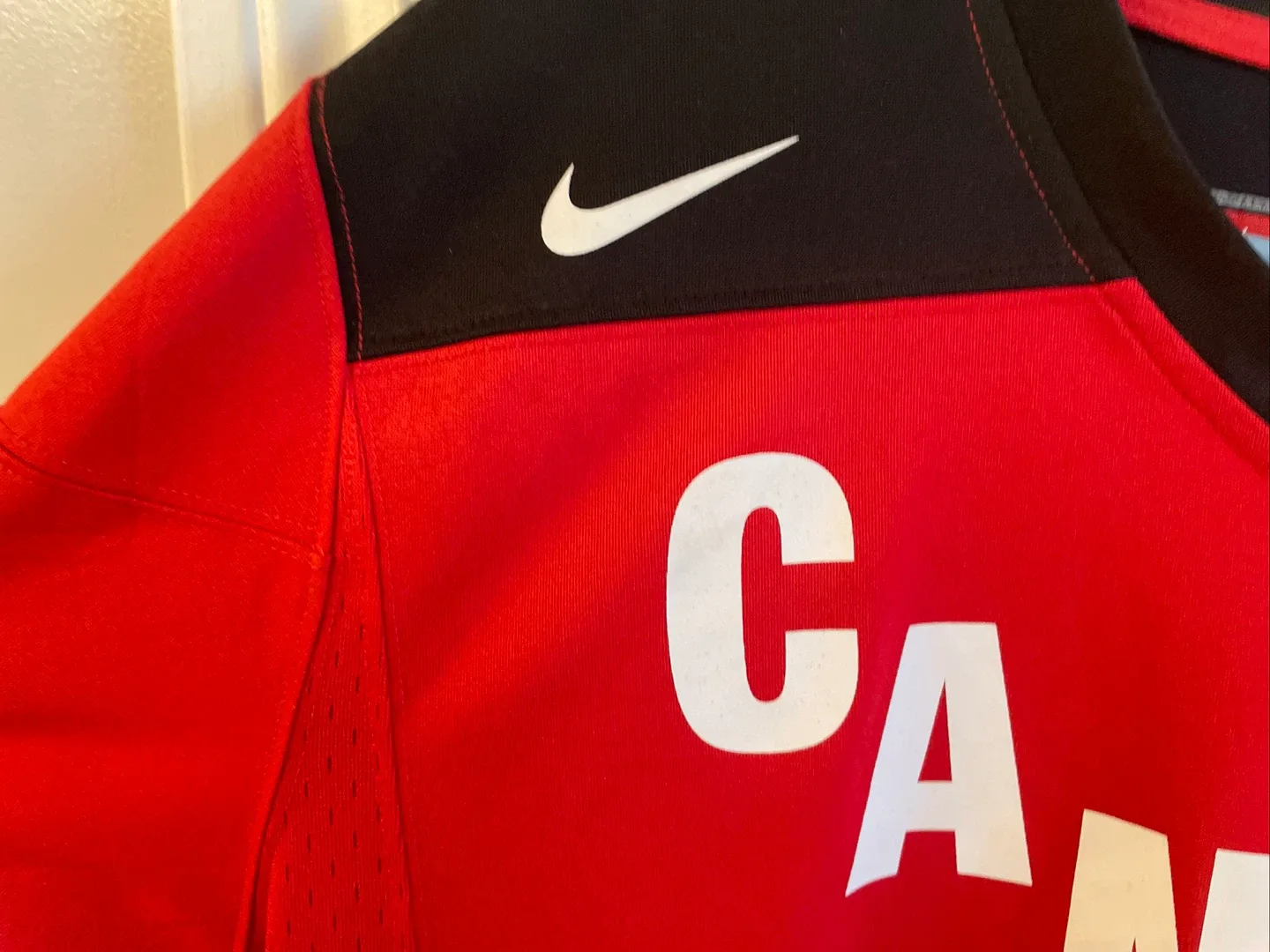 Nike Team Canada Hockey Jersey - Size XL image indicator(4)