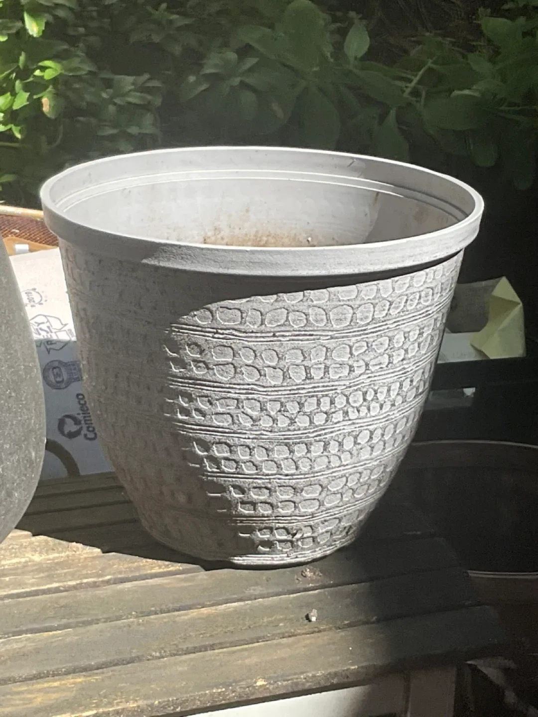 Large Gray Comieco Flower Pot thumbnail