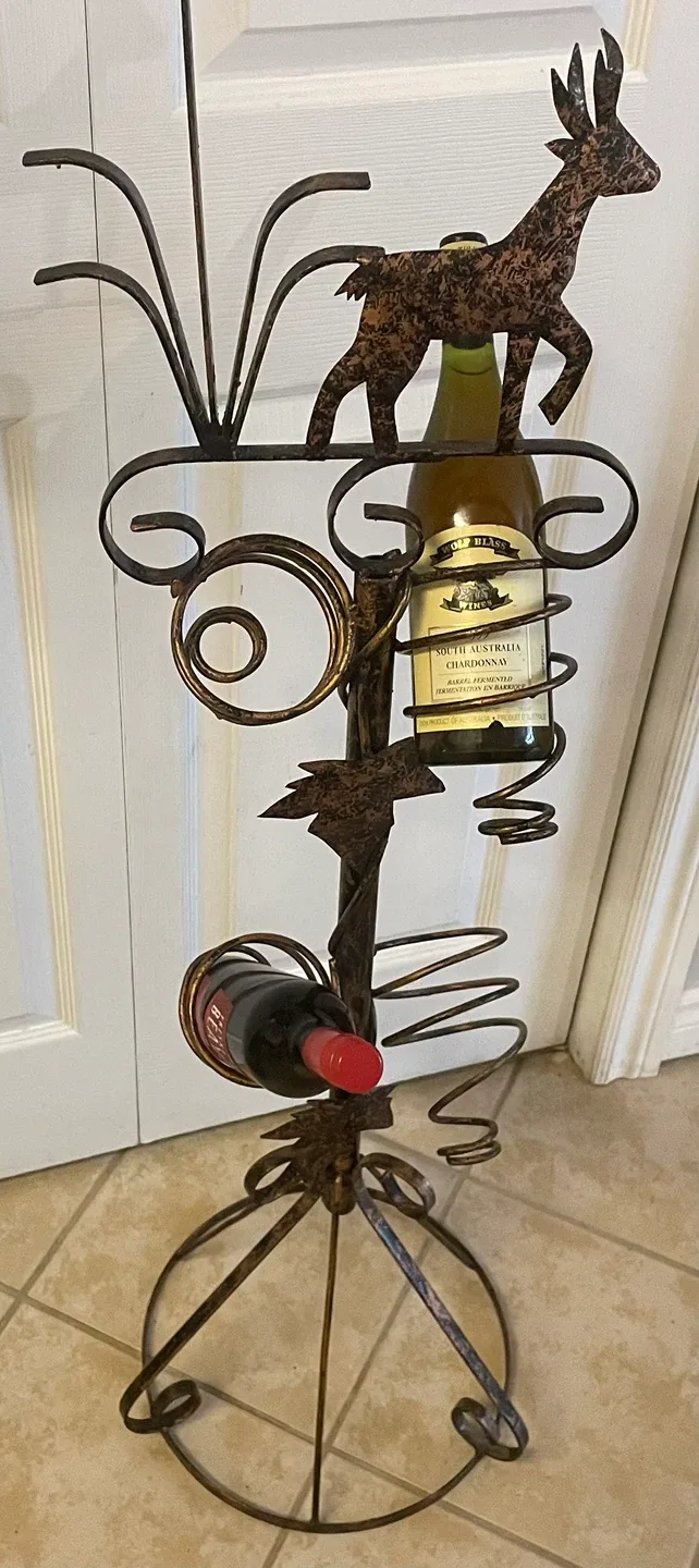 Folk Art Style Wine Rack Detailed image indicator(8)