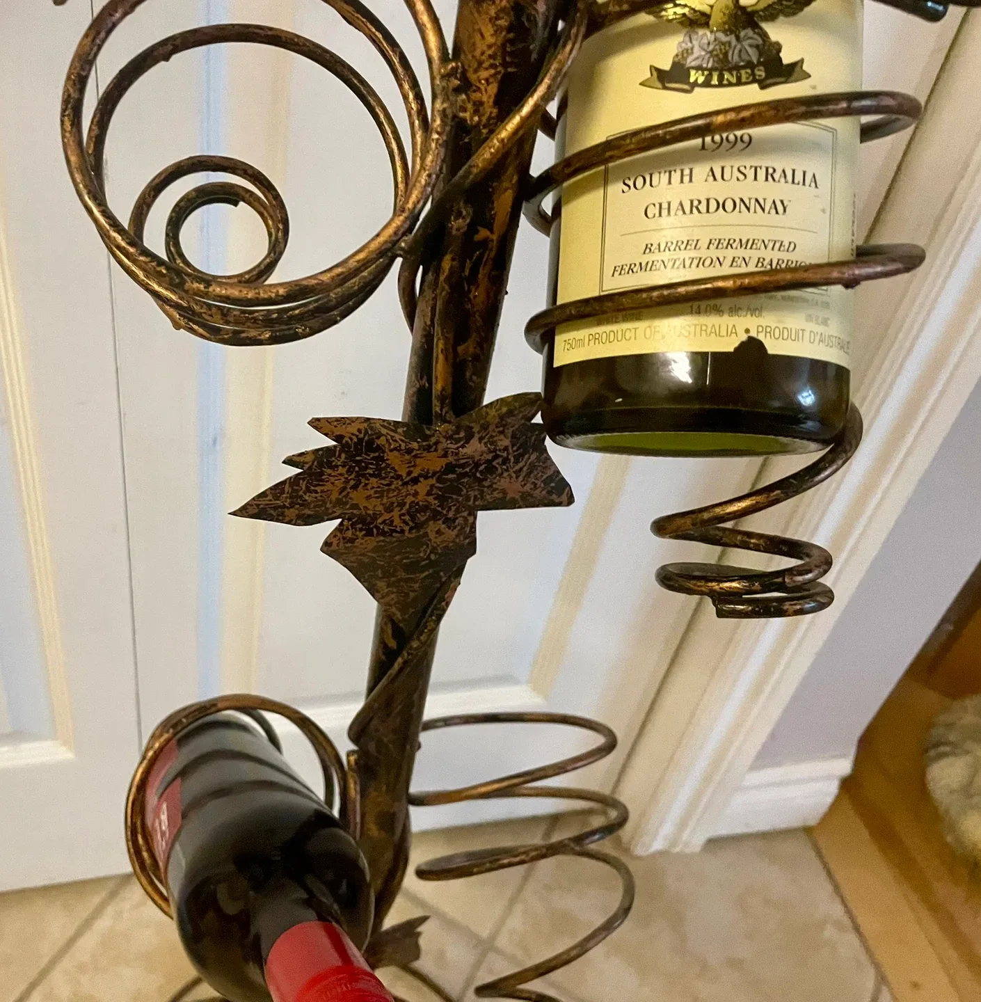 Folk Art Style Wine Rack Detailed image indicator(4)