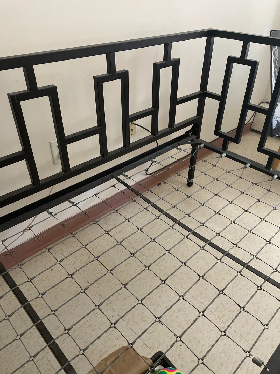 Metal Bed Frame - Black image indicator(2)