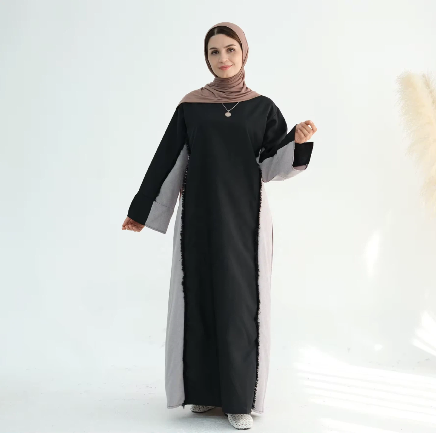 Linen abaya with belt - photo 2