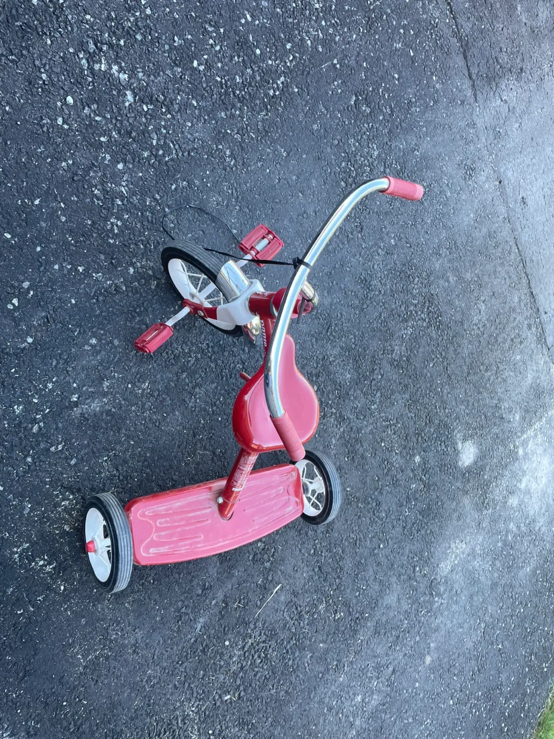 Radio Flyer Glide & Go Balance Bike image indicator(2)
