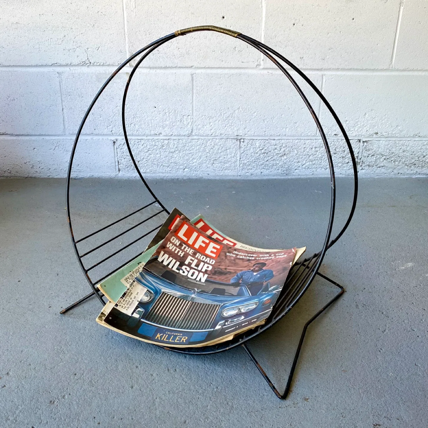 Vintage Mid-Century Wire Magazine Rack thumbnail
