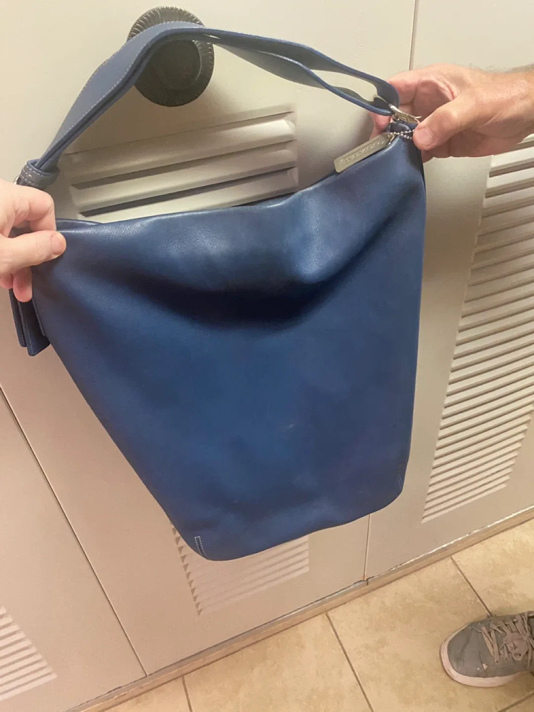 Coach Blue Leather Shoulder Bag L2S-9151 (vintage 90s) image indicator(2)