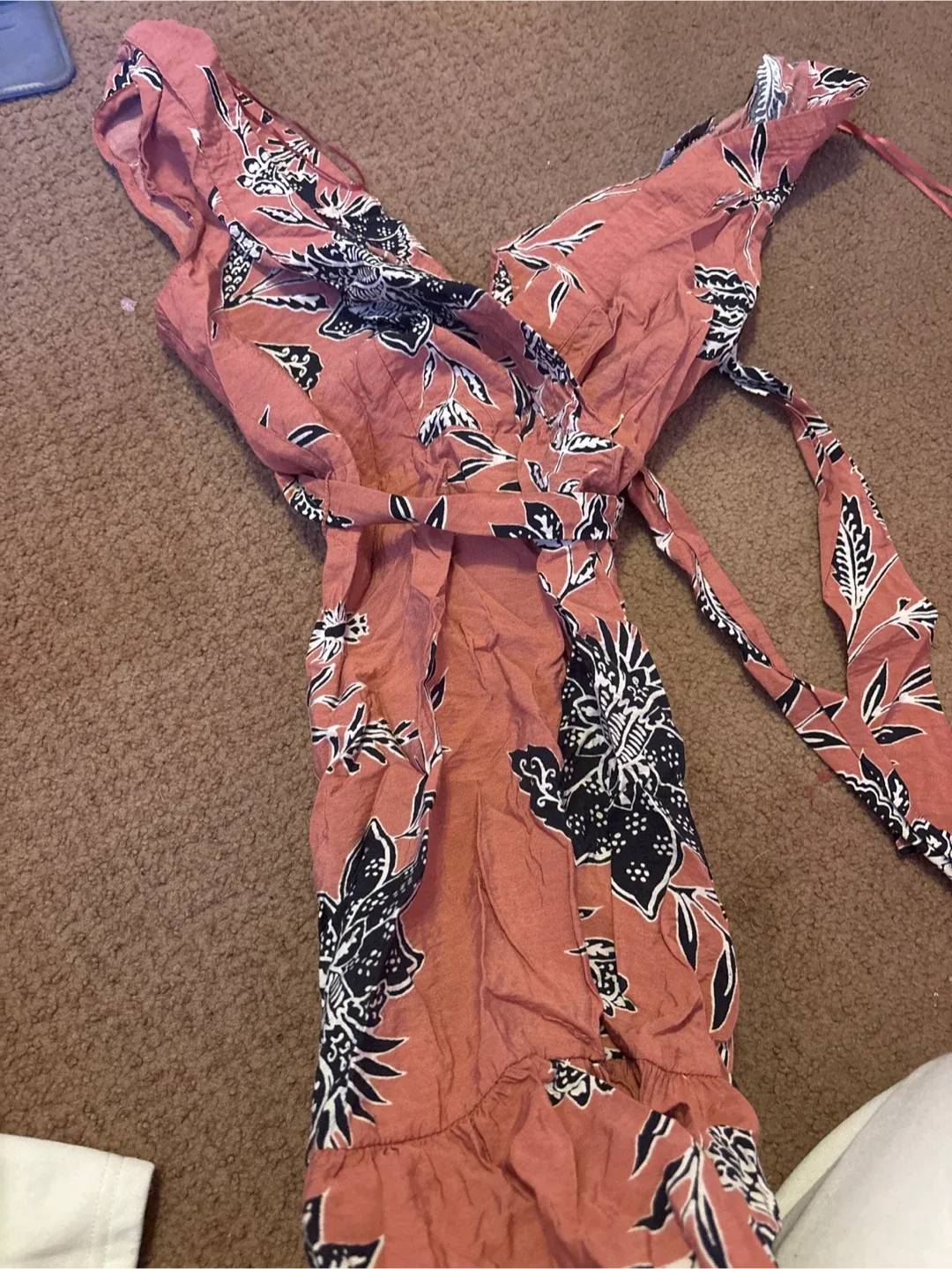 Suzy Shier Floral Dress thumbnail