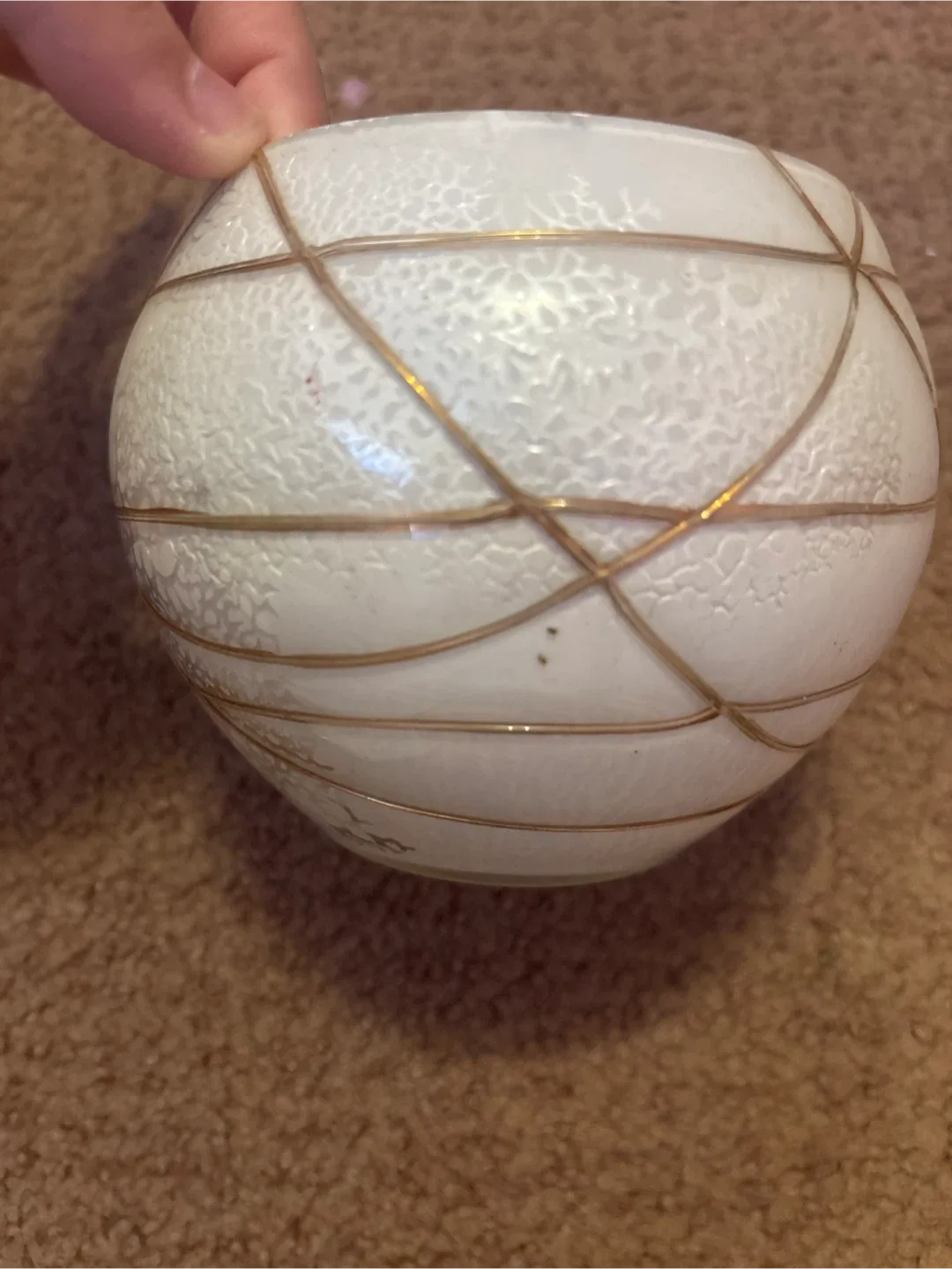Decorative White and Gold Round Vase thumbnail