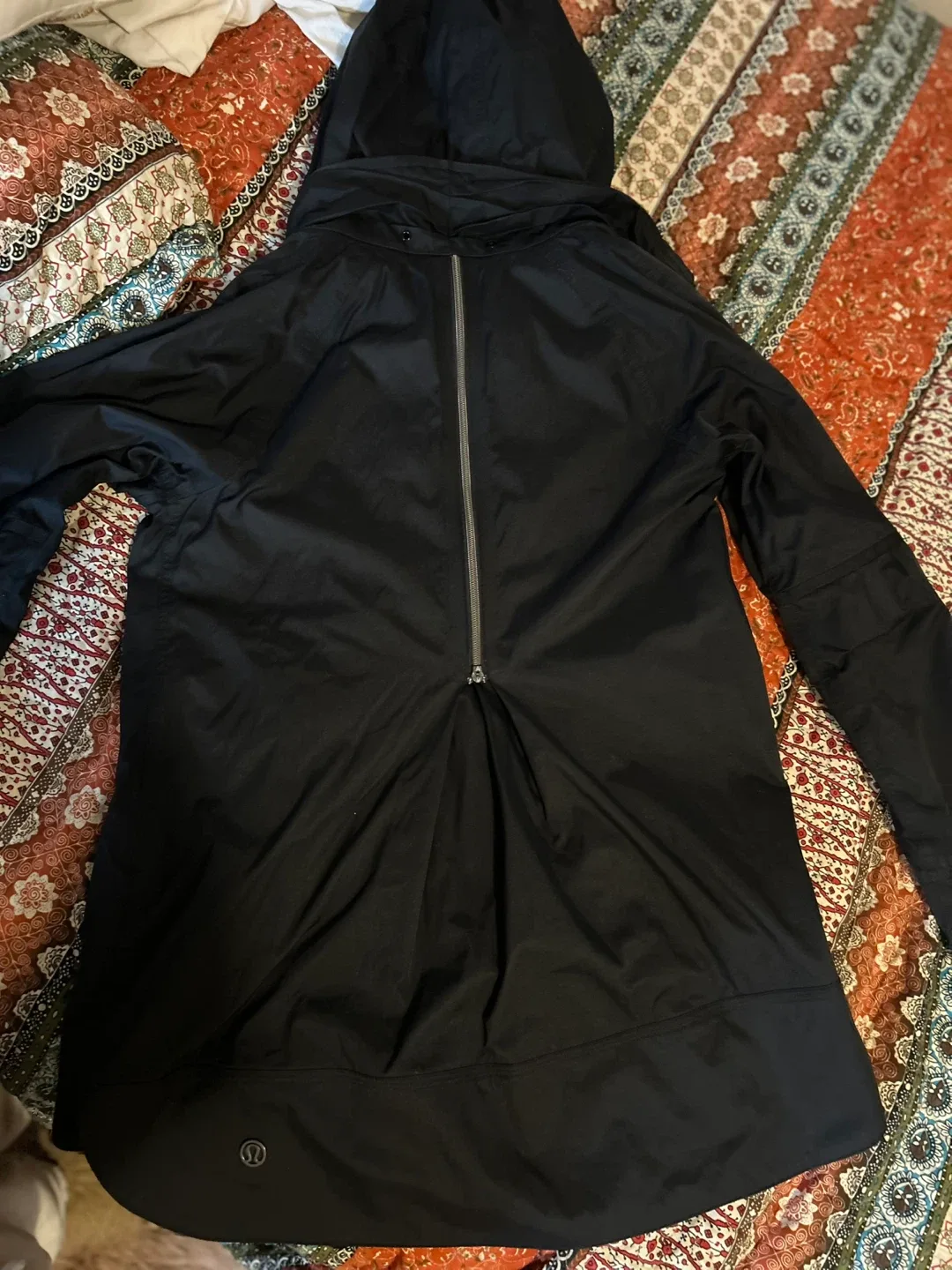 Lululemon Black Hooded Jacket image indicator(3)