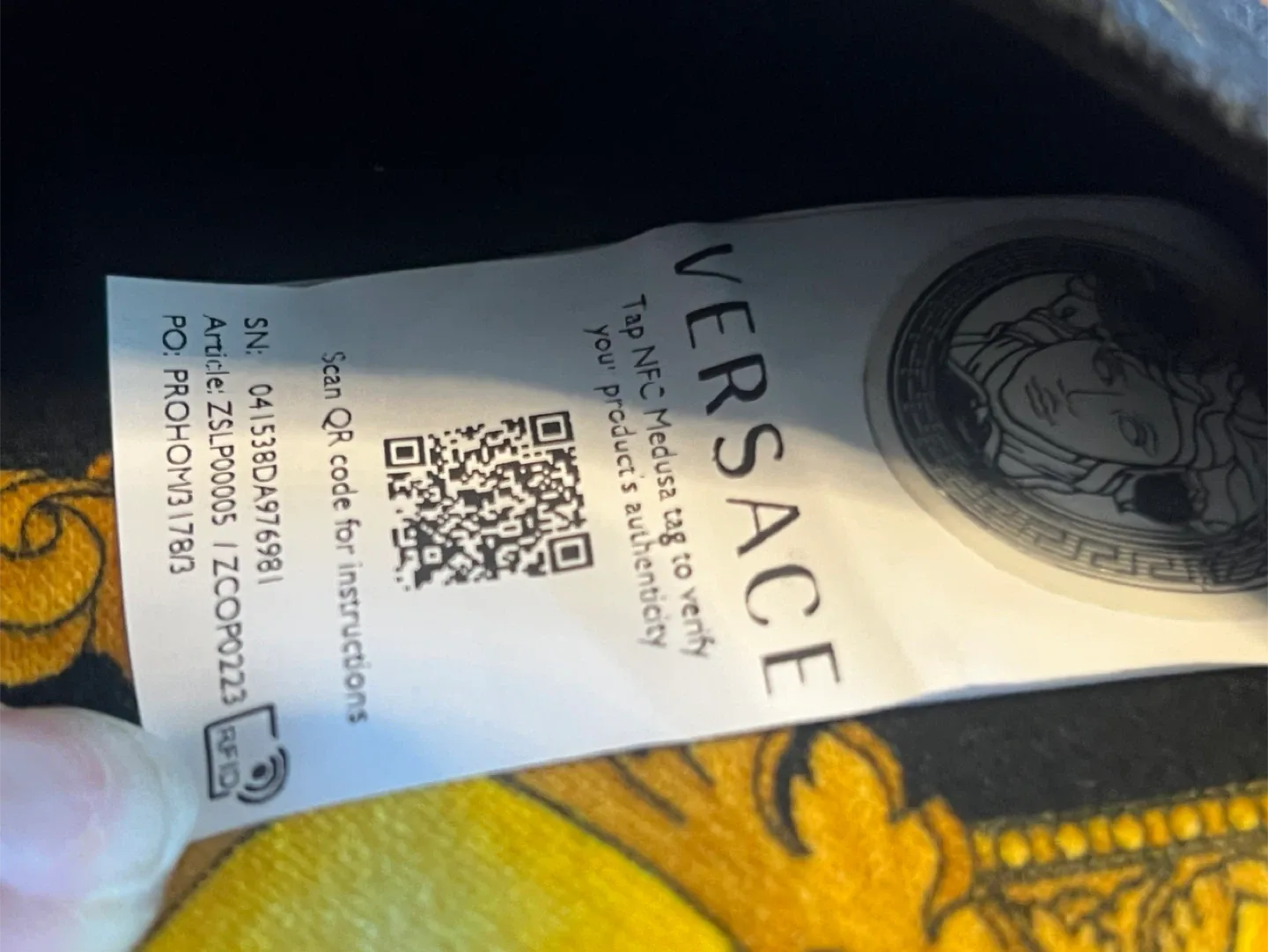 Authentic BNWT Versace I Heart Baroque Slippers image indicator(4)