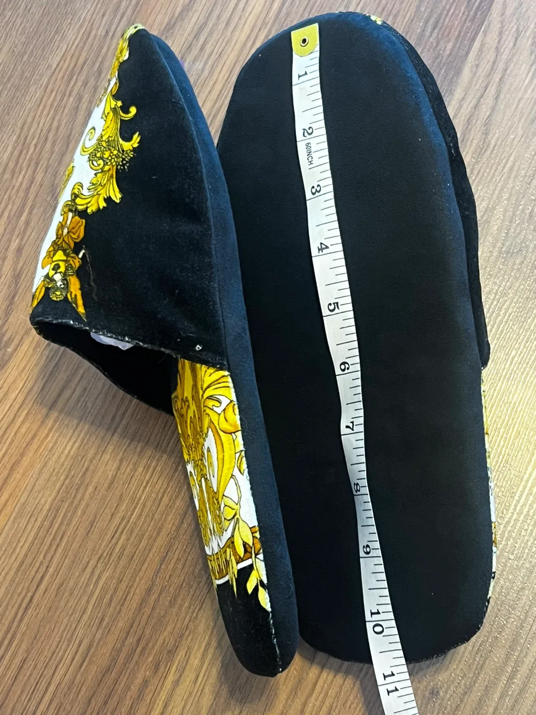 Authentic BNWT Versace I Heart Baroque Slippers image indicator(5)