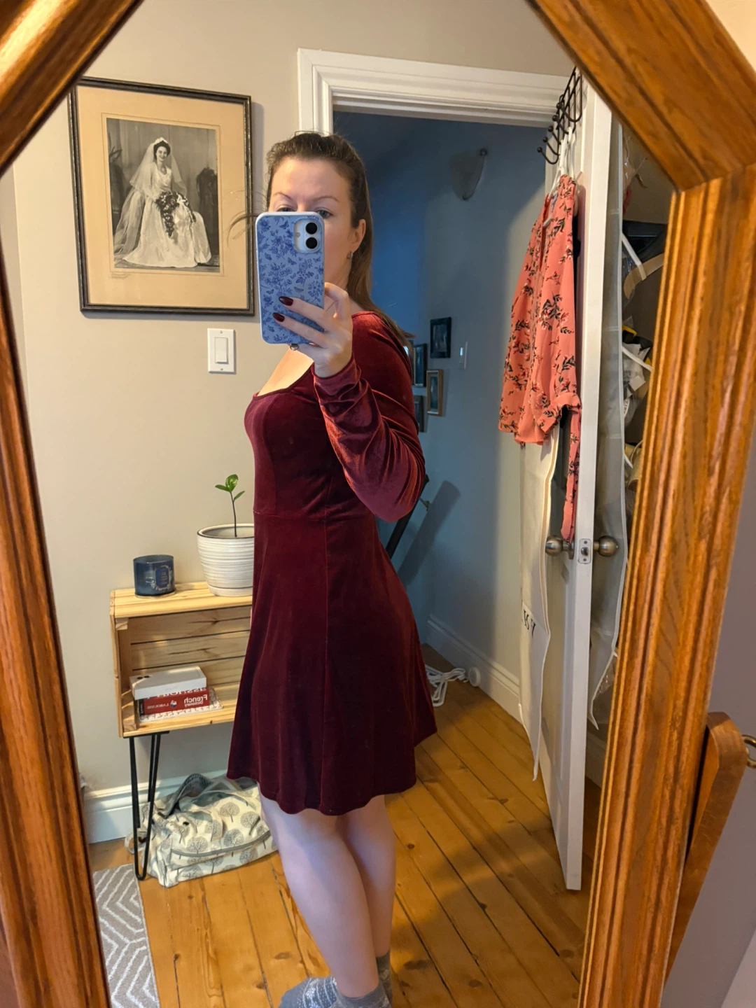 Old Navy Velvet Dress - Size M - photo 2