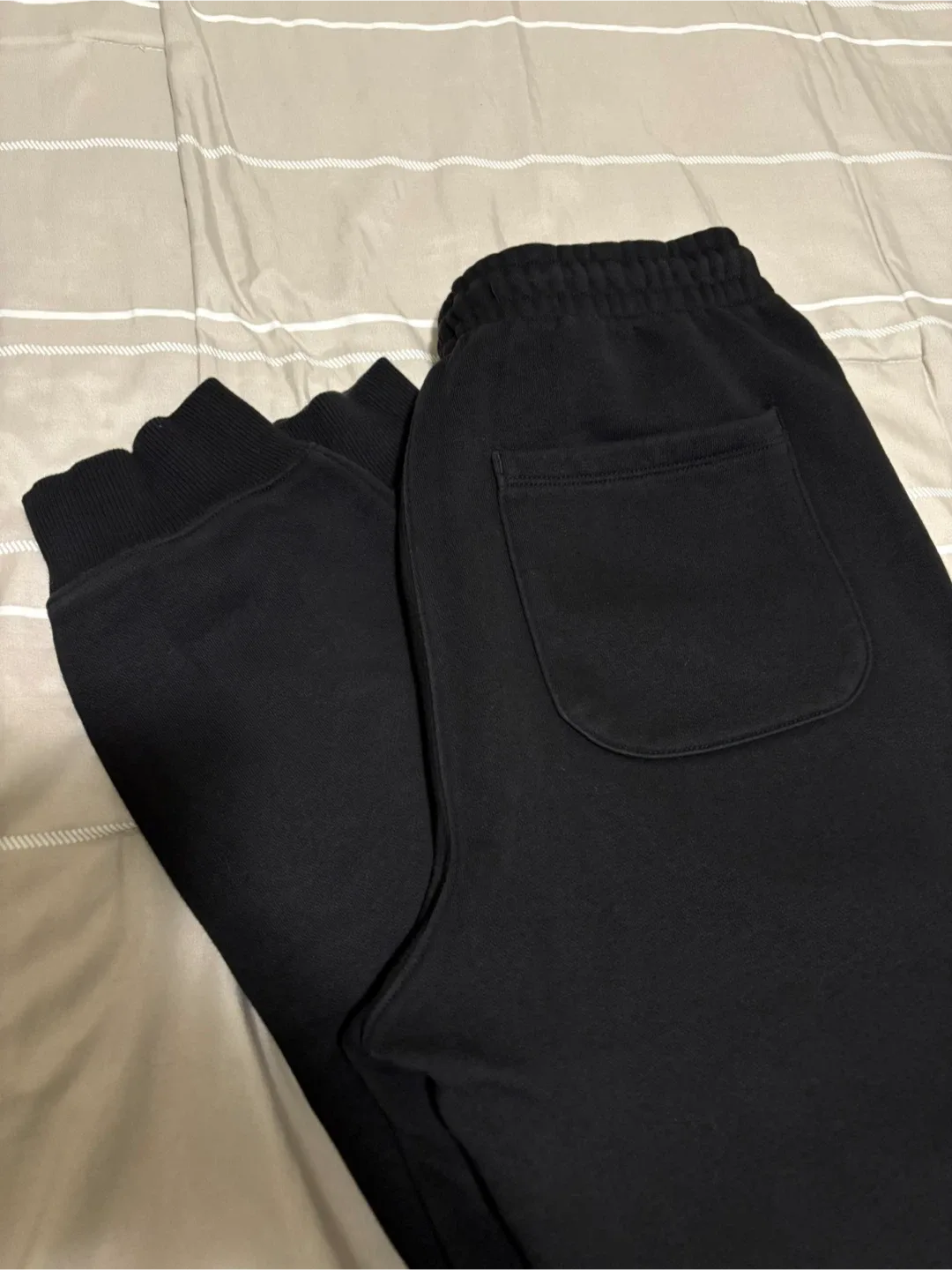 LCKR Black Hoodie and Sweatpants Set image indicator(2)