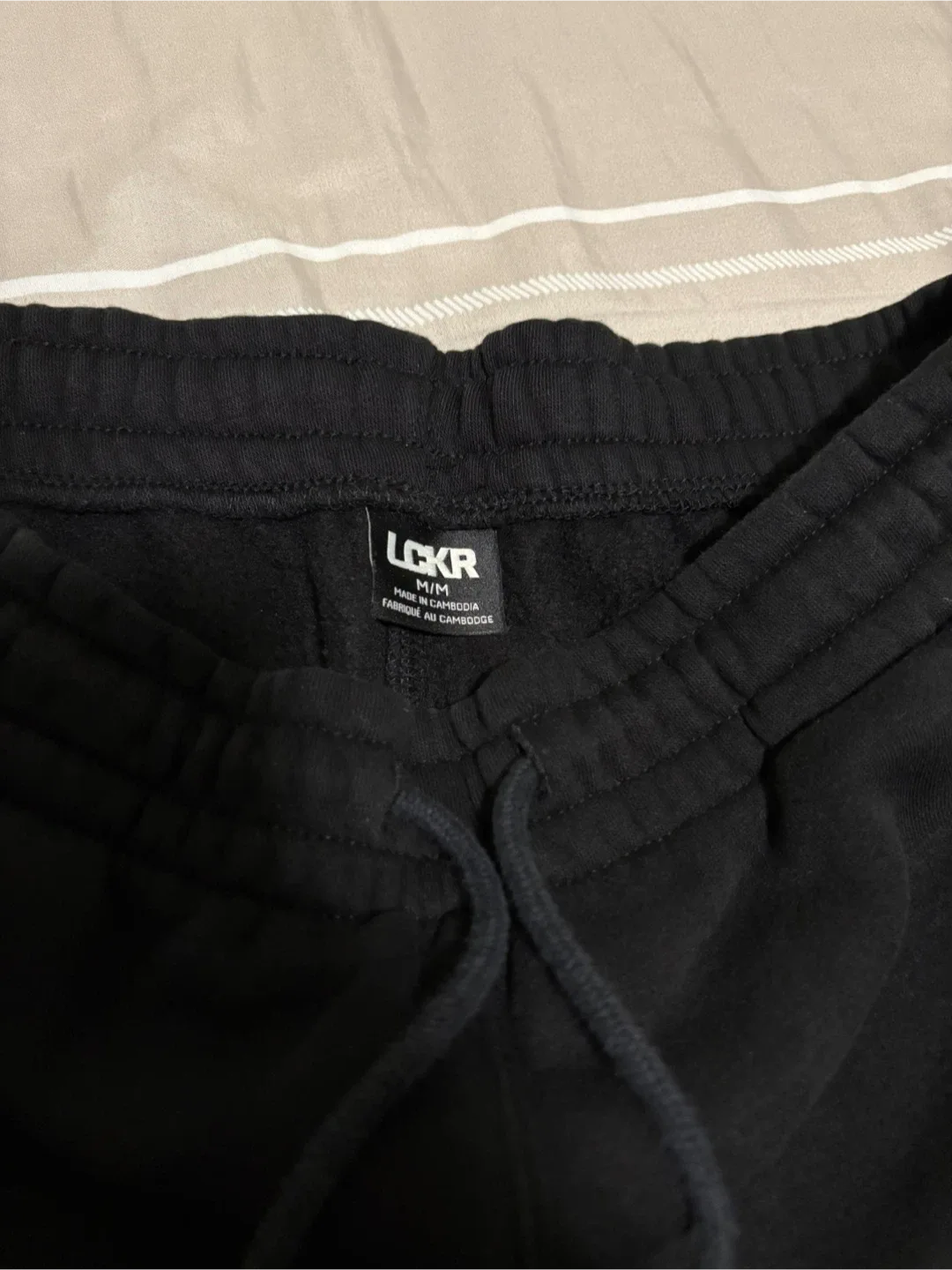 LCKR Black Hoodie and Sweatpants Set image indicator(4)