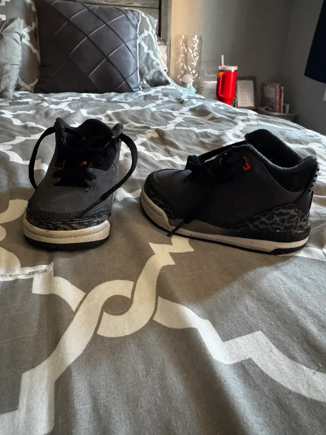 Jordan 3 Retro Black Size 6C image indicator(2)