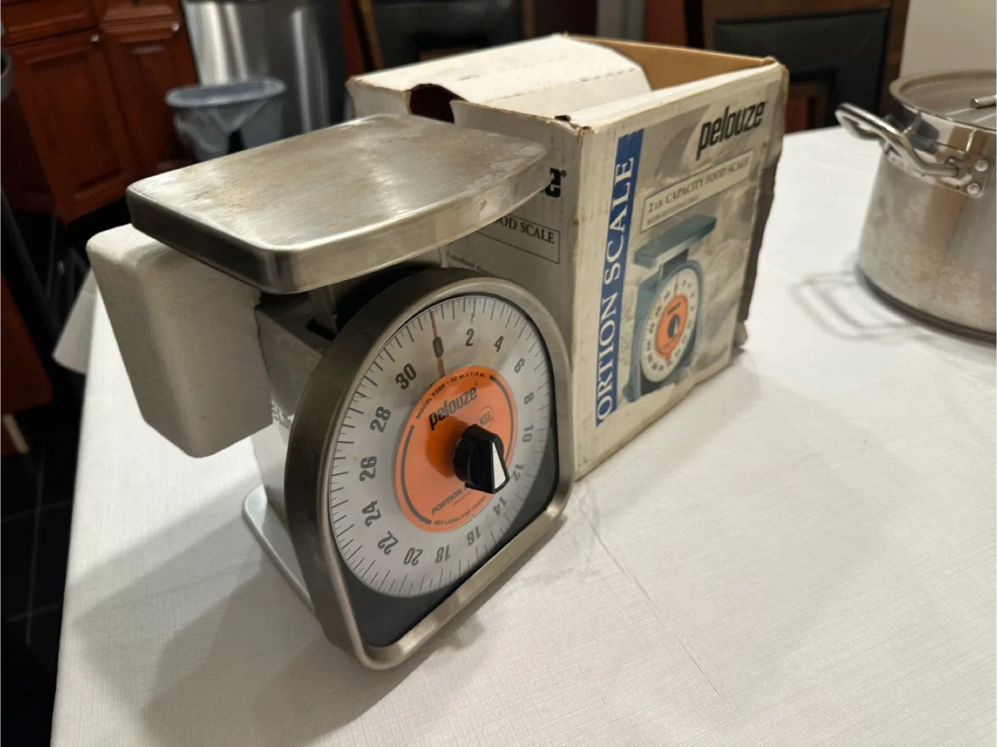 Pelouze Y32R 2 lb. Capacity Food Scale image indicator(2)