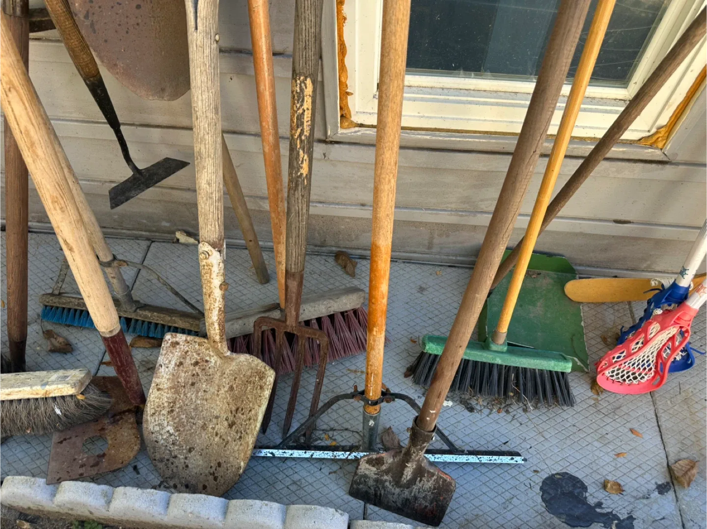 Used Garden Tools - Shovels, Rakes, Brushes15$each image indicator(5)