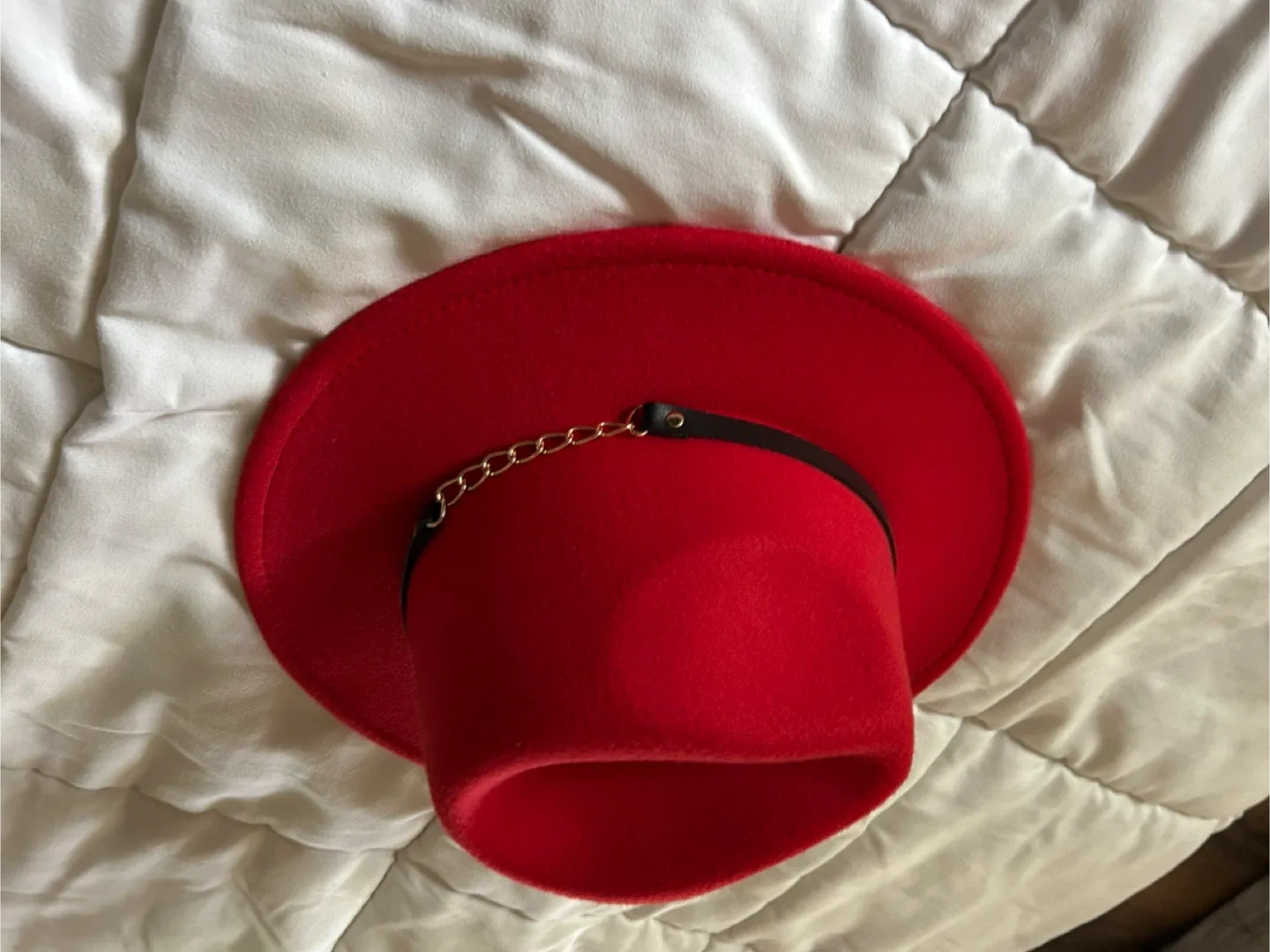 Red Fedora Hat - Size 57 image indicator(2)
