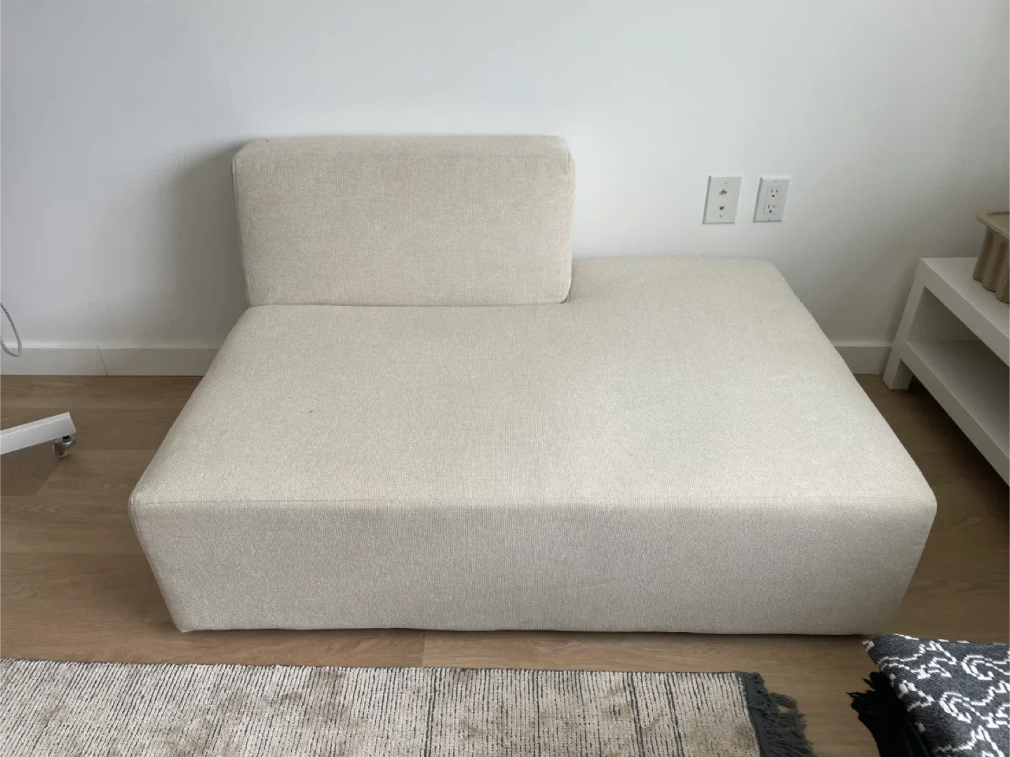 FLOYD HOME Lounge Piece - Light Beige image indicator(2)