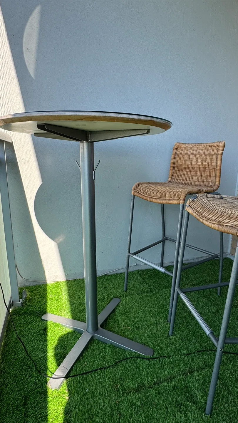 Wicker Bar Stools and Table Set image indicator(8)