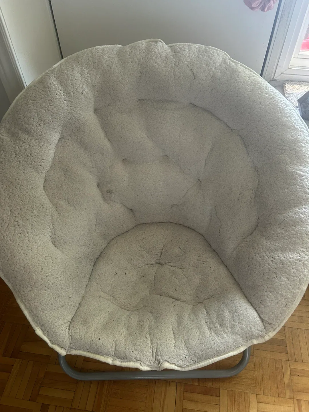 Mainstays Oversized Saucer chair, Collapsible for easy storage image indicator(2)