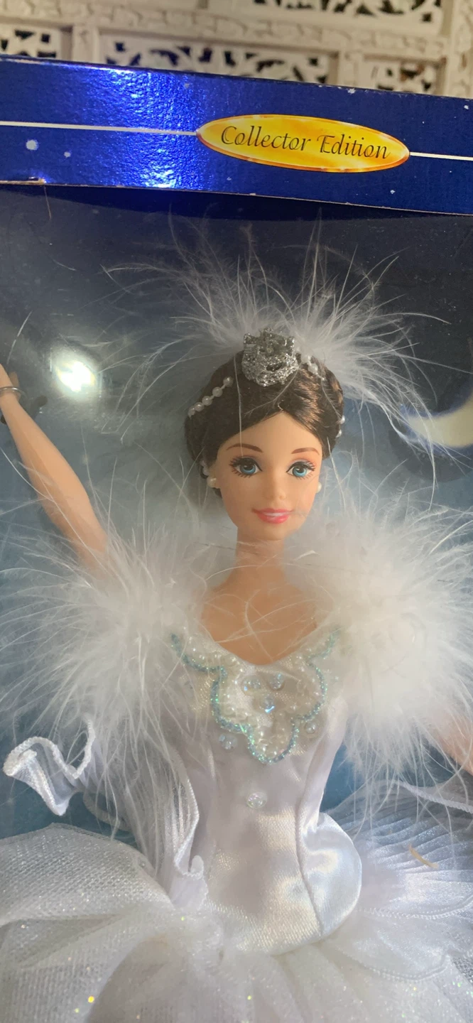 Barbie as the Swan Queen in Swan Lake - Collector's Edition - photo 3