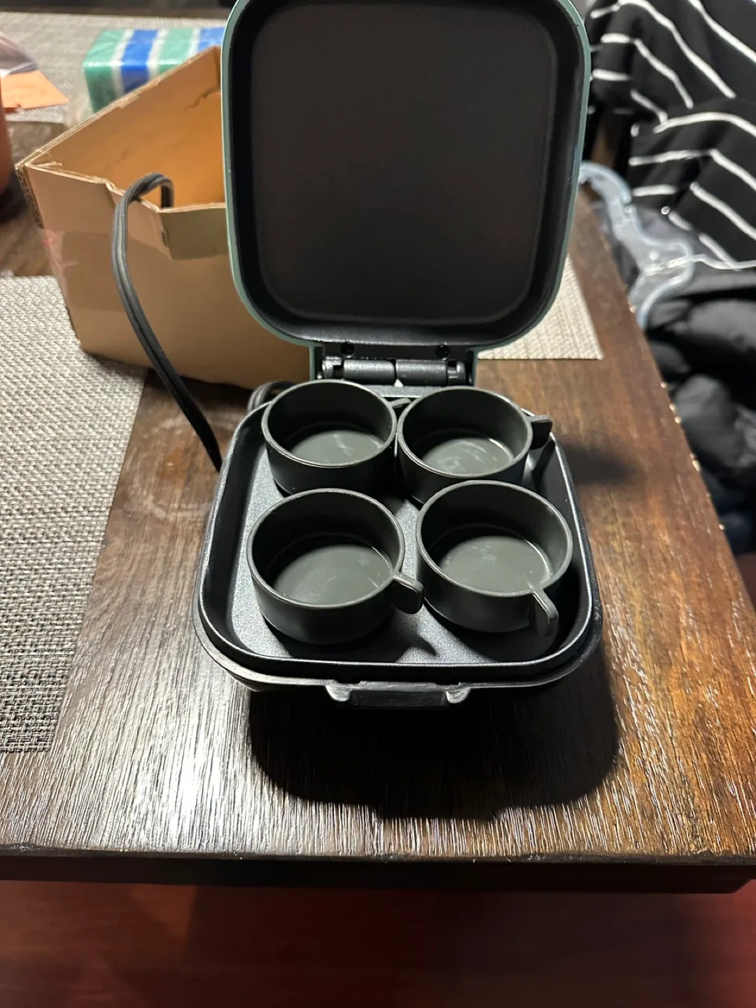 Dash Egg Bite Maker - Like New! image indicator(3)