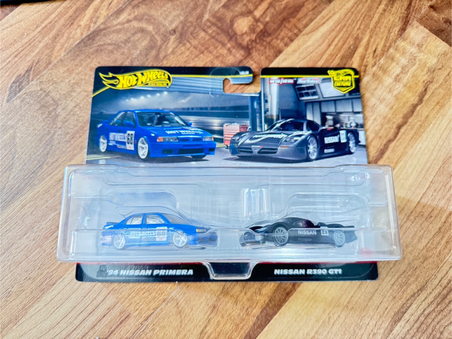 Hot Wheels Nissan Primera & R390 GT1