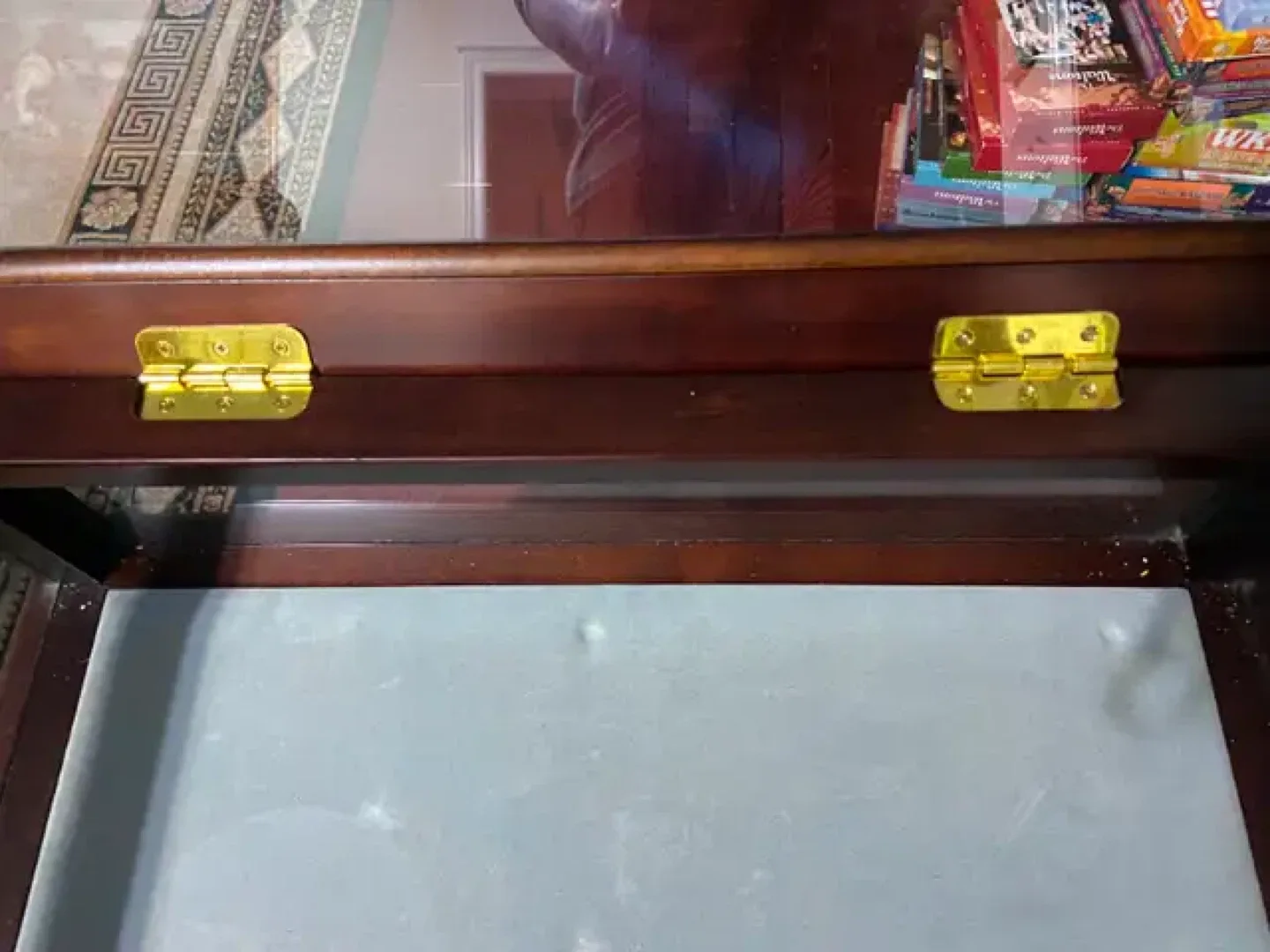 Display Coffee Table with Glass Top image indicator(6)