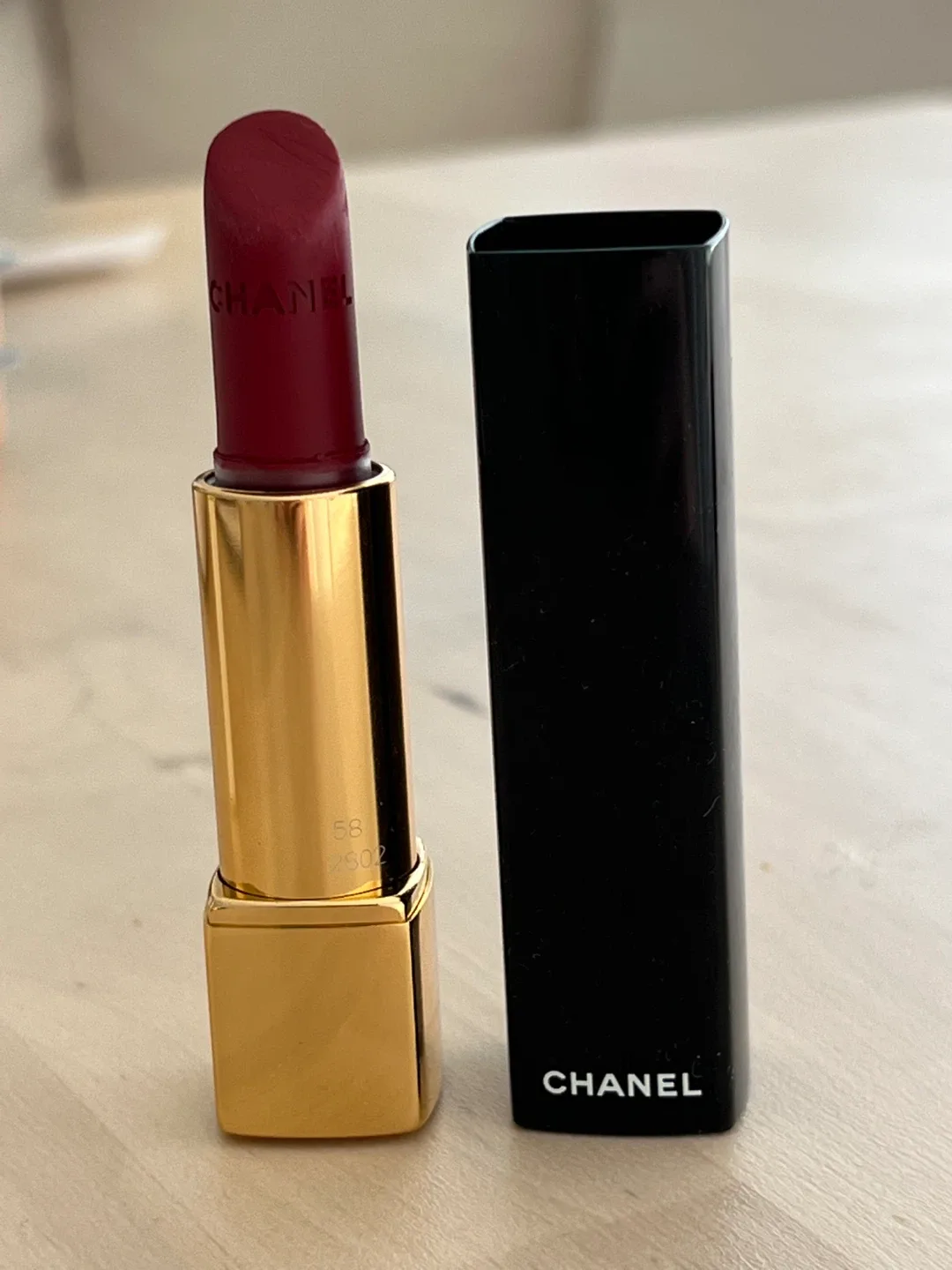 (Originally $70)Chanel Rouge Allure Velvet Lipstick thumbnail