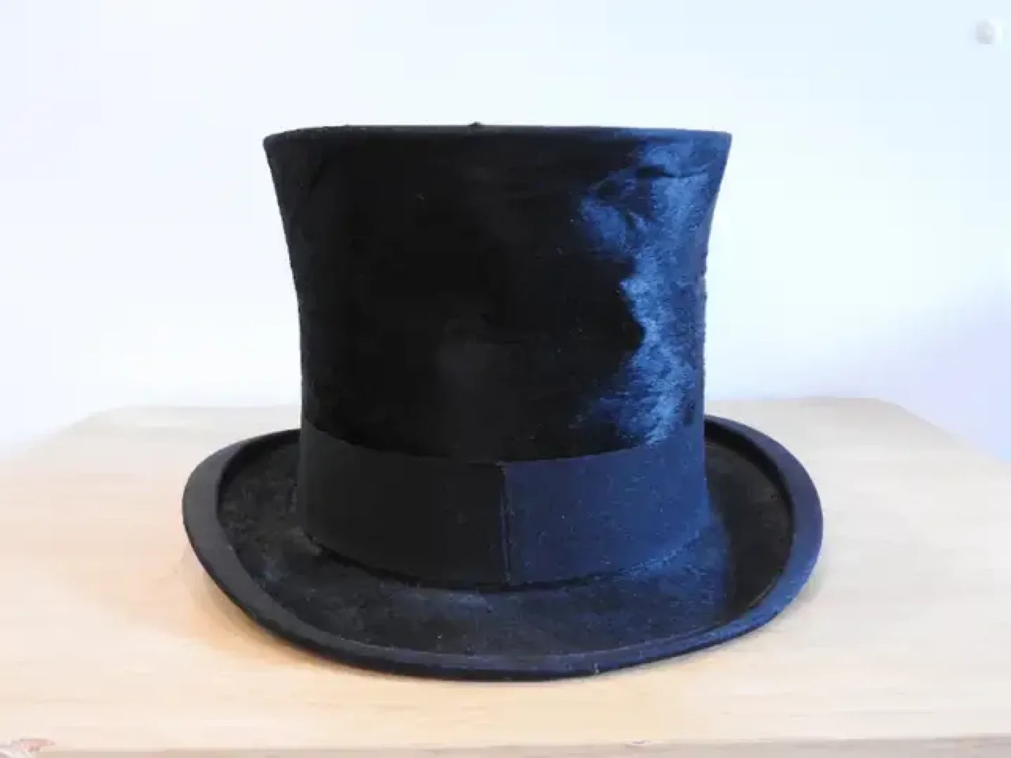Scott & Co. Top Hat - Holt Renfrew thumbnail