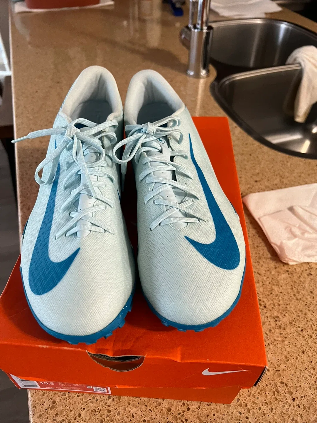 Nike Zoom Vapor 16 Academy TF, Men's 10.5 image indicator(4)