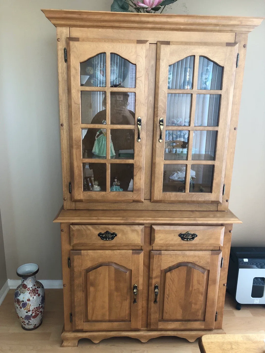 Canadel Hutch and Buffet Cabinet thumbnail