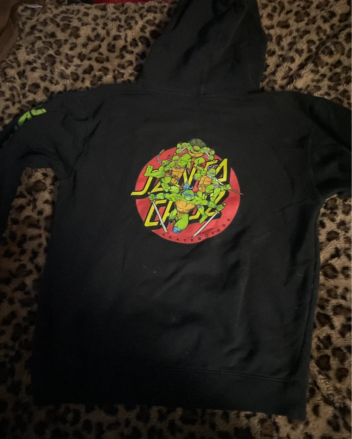 Santa Cruz x TMNT Black Hoodie image indicator(2)