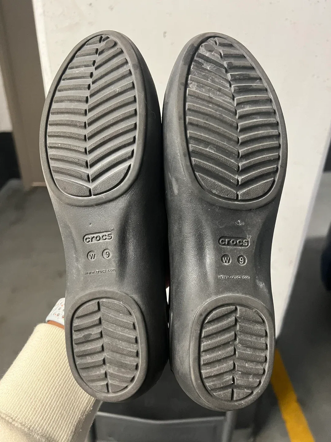 Crocs Black Flats - Women's Size 9 image indicator(2)