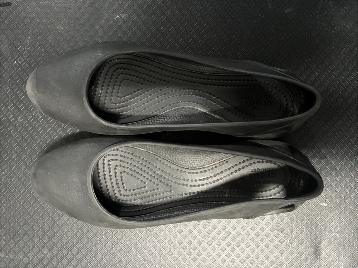 Crocs Black Flats - Women's Size 9 thumbnail