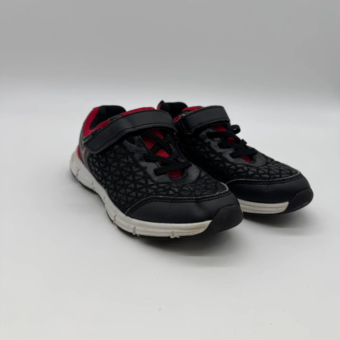 Kids Athletic Works Black Red Sneakers - Size 2 (Used, No Box) thumbnail