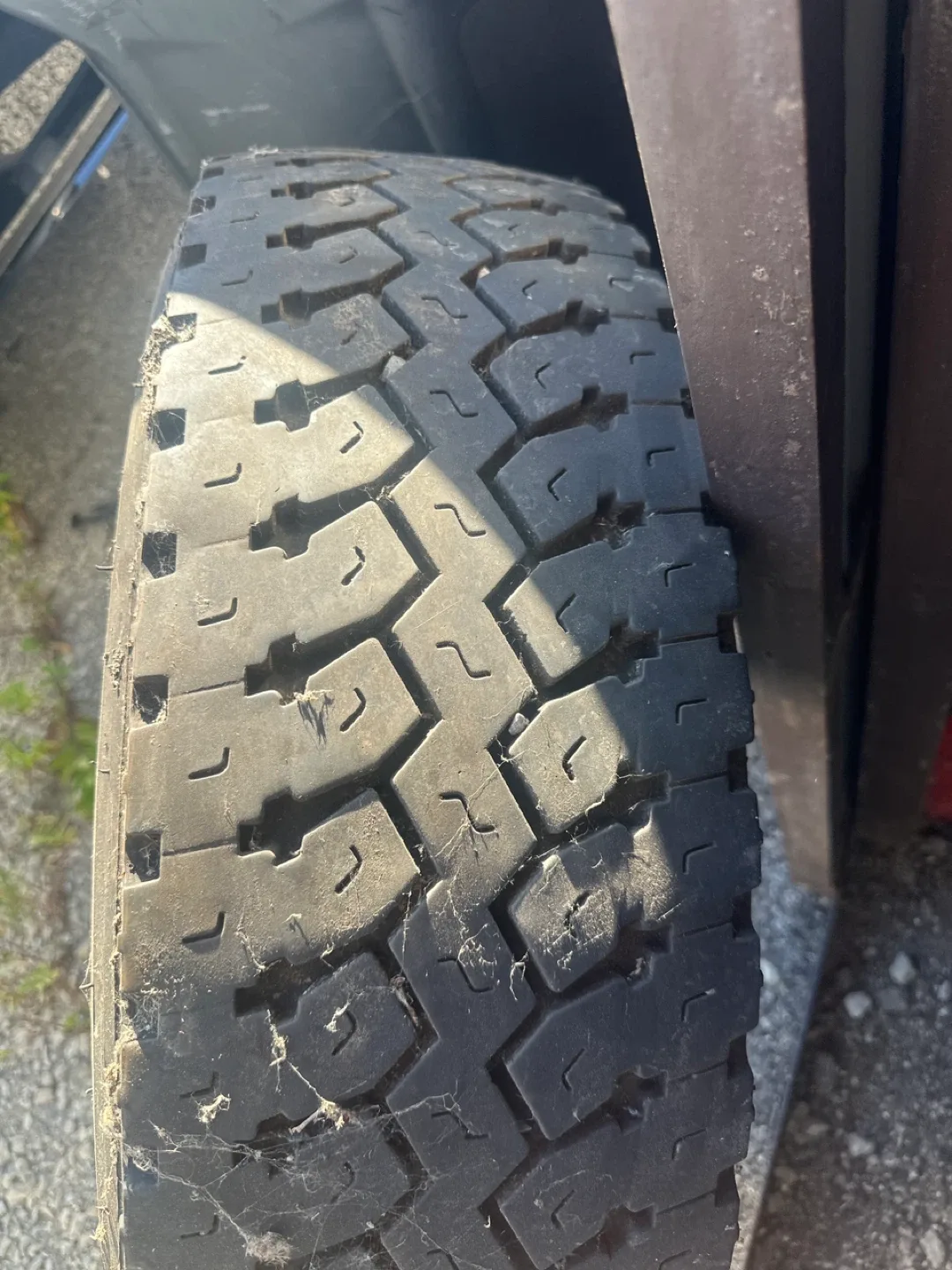 245/70R19.5 Tires image indicator(2)
