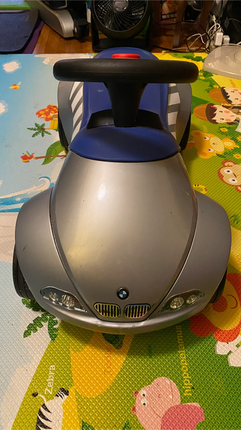 BMW Service Racer Ride-On Car