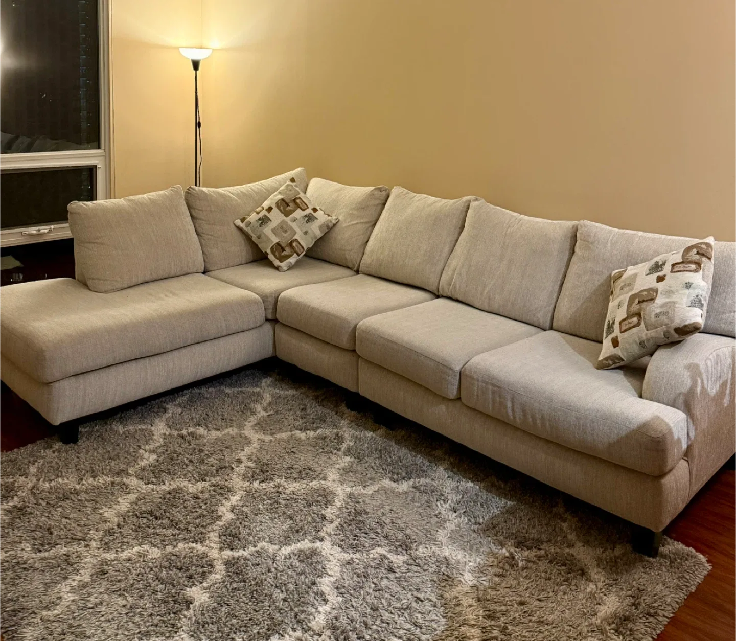 Sectional Sofa- Linen Beige image indicator(4)