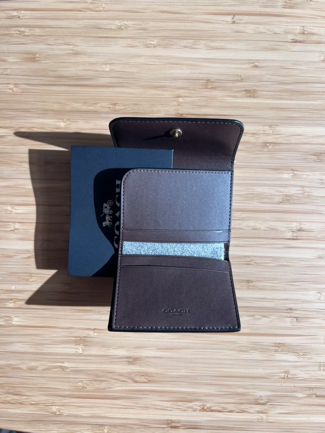 Brand New Coach Brown Leather Wallet image indicator(2)