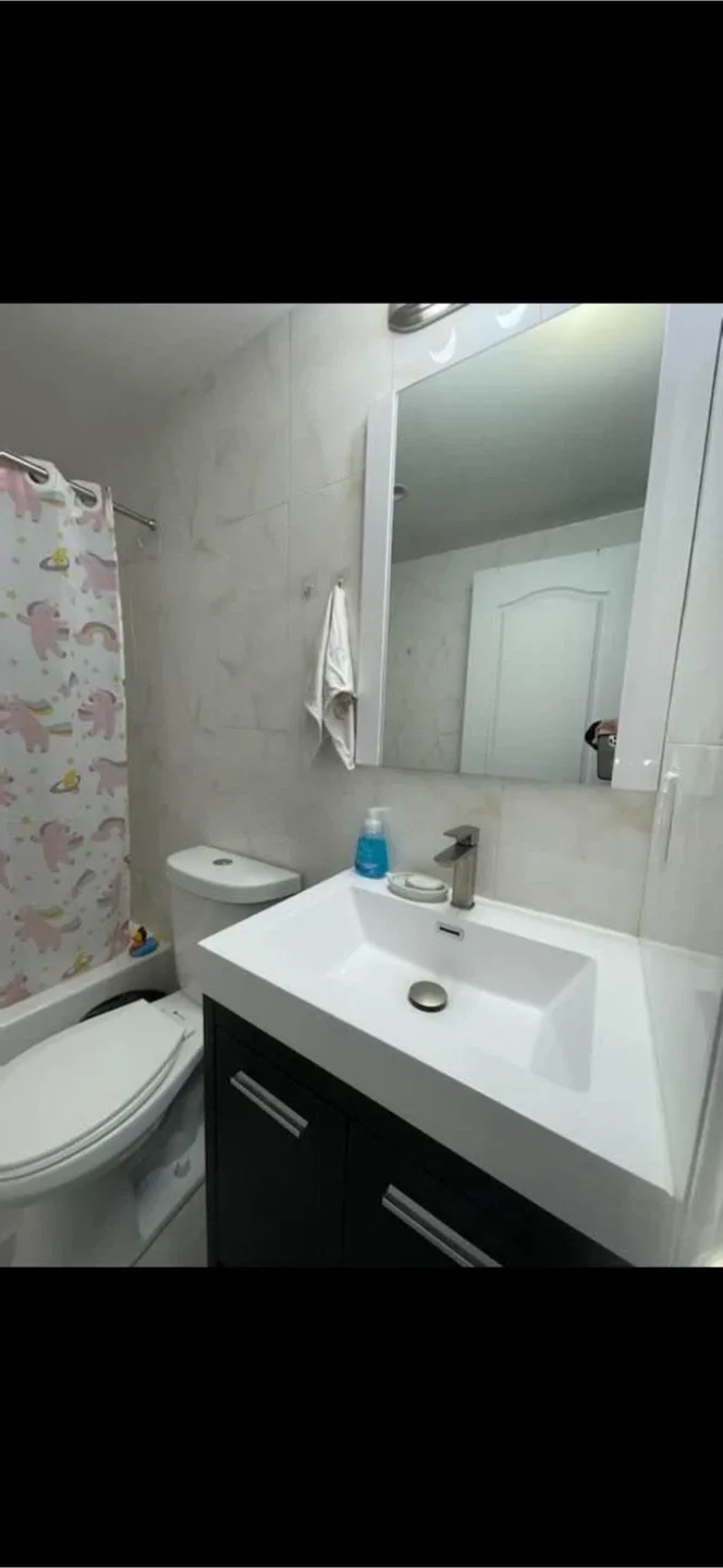 Cuarto en renta  con baño image indicator(4)