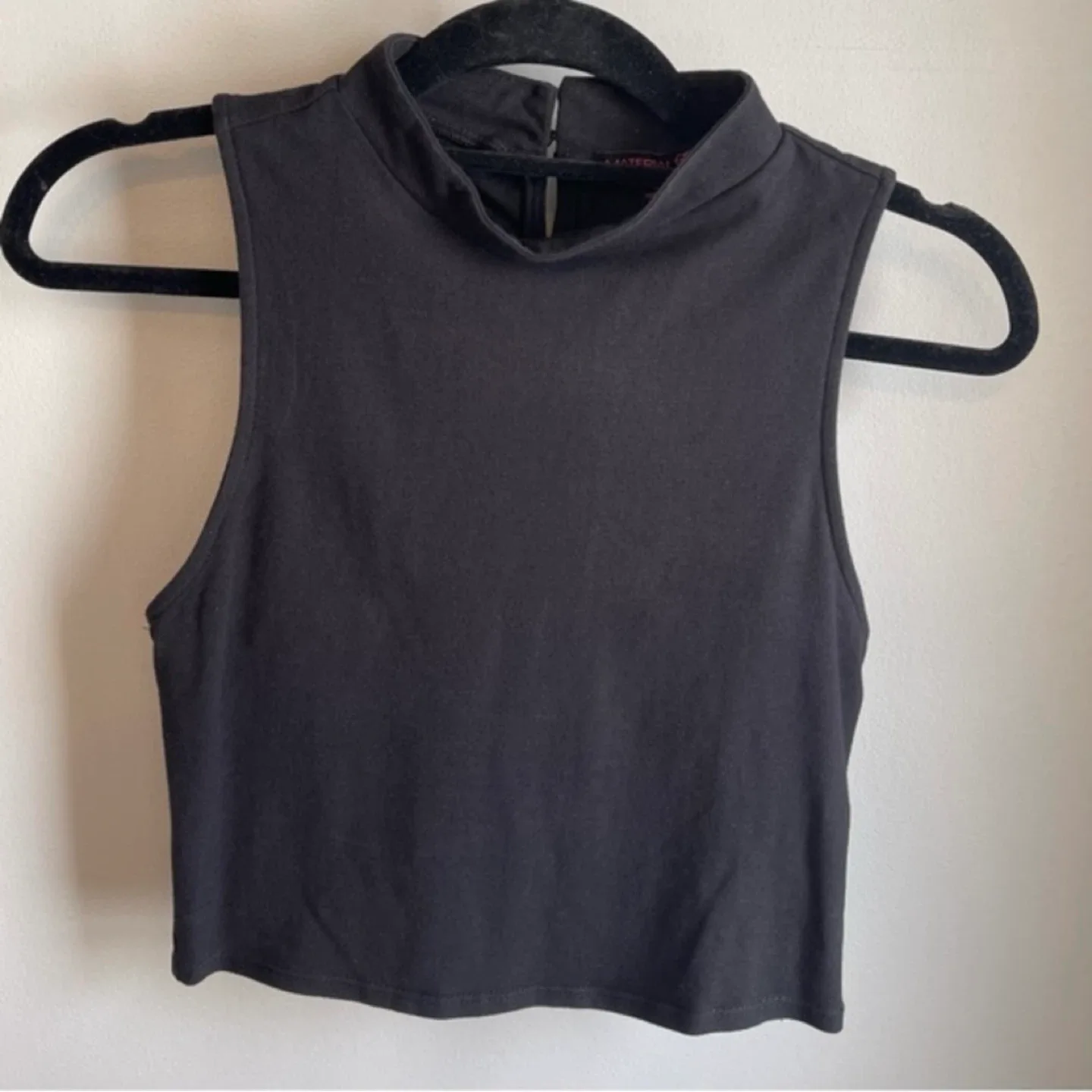 Material Girl Mock Neck Cropped Sleeveless Top with Cut Out Sz S thumbnail