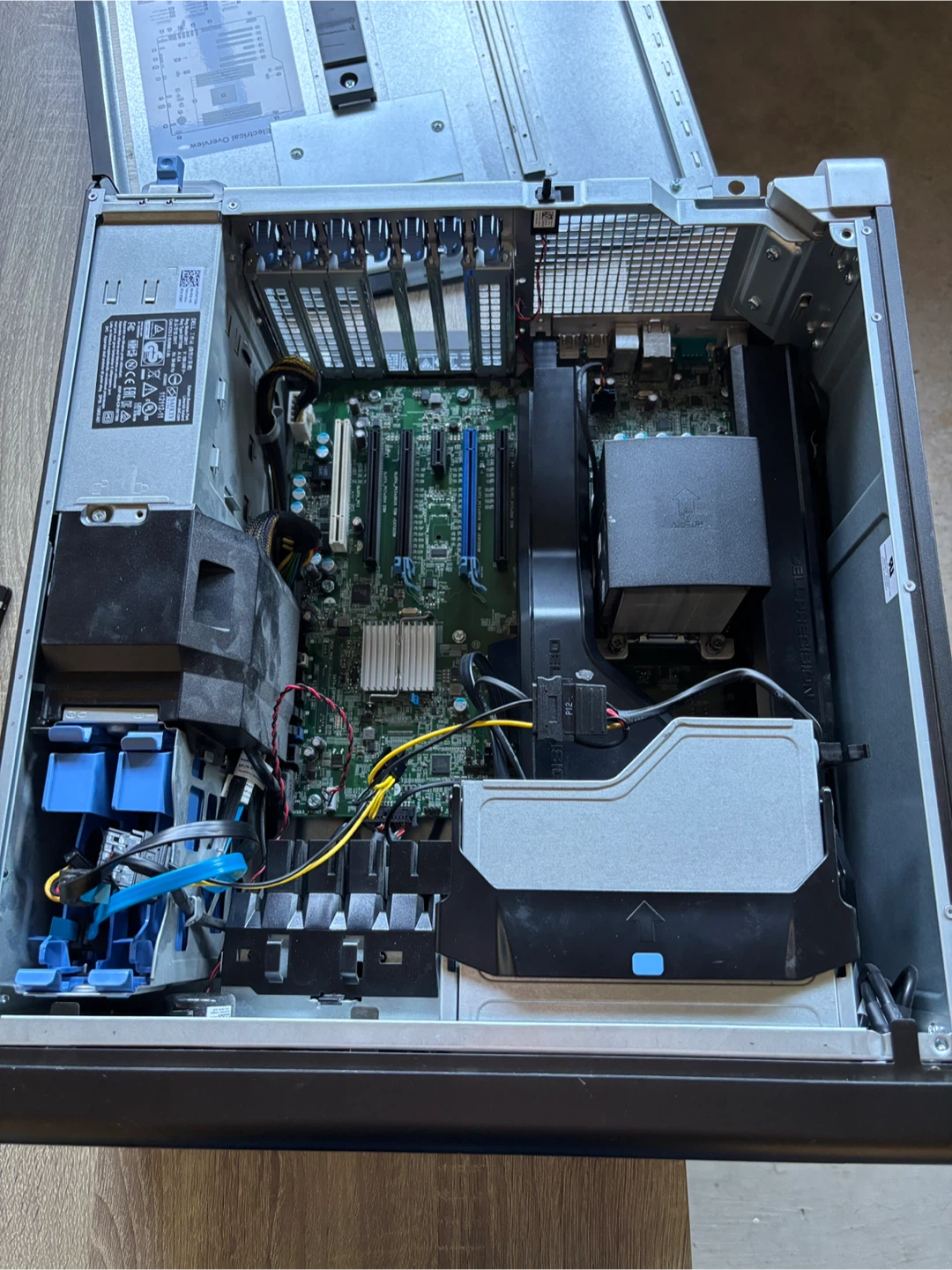 Dell Precision Tower 5810 Workstation - photo 2