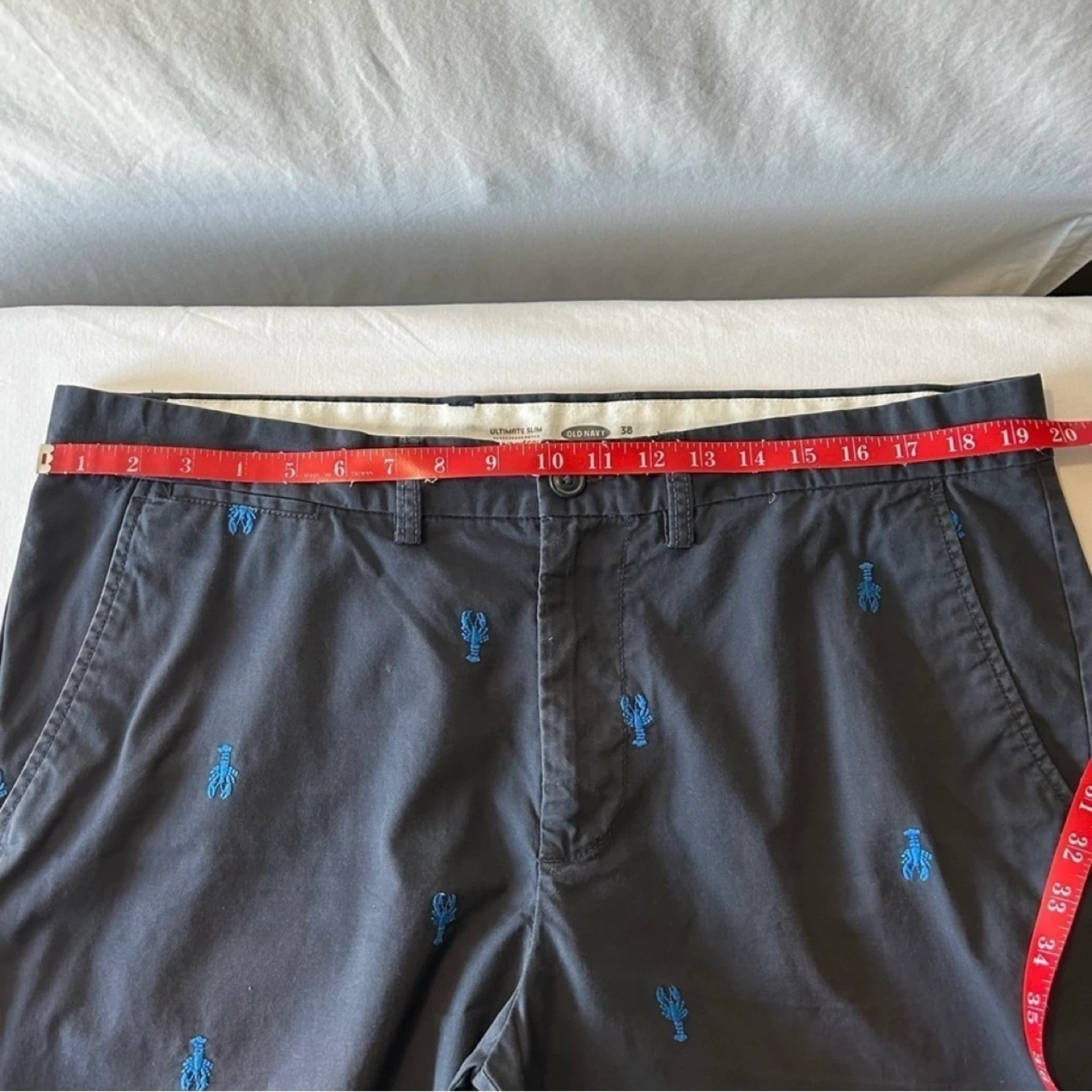 Old Navy Flat Front Lobster Embroidered Twill Shorts Size 38 - photo 5