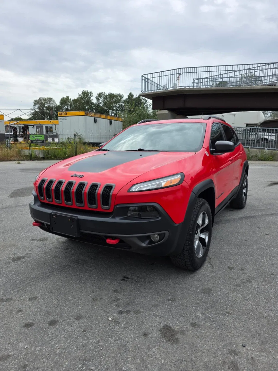 2017 Jeep Cherokee Trailhawk image indicator(2)